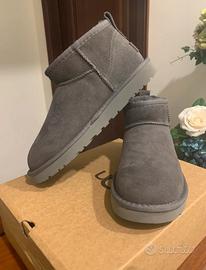 Stivali da neve UGG Mini Short, Grigio, Taglia 38
