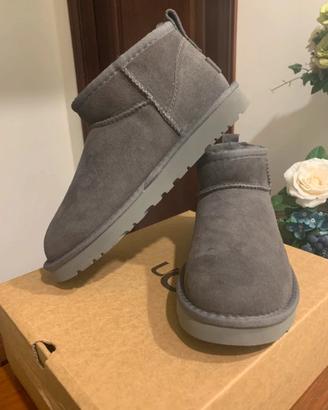 Stivali da neve UGG Mini Short, Grigio, Taglia 38