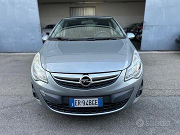 OPEL CORSA BENZINA GPL NEOPATENTATI 87 mila km