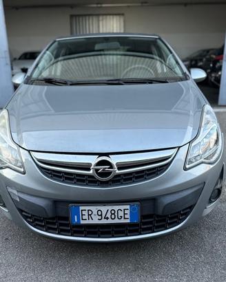 OPEL CORSA BENZINA GPL NEOPATENTATI 87 mila km