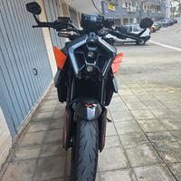Ktm duke 990 2025 