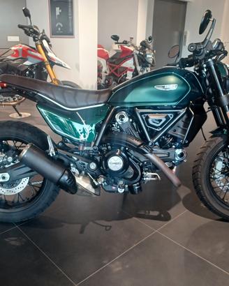 Ducati Scrambler 800 NIGHTSHIFT (2026)