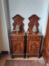 Coppia di Comodini e abat-jour