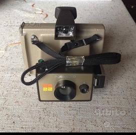 Polaroid EE 22