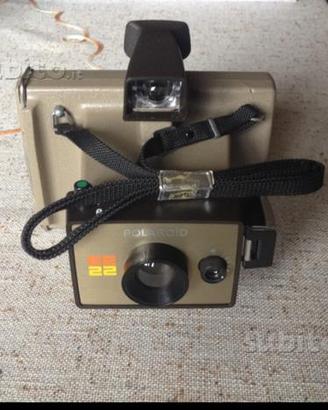 Polaroid EE 22