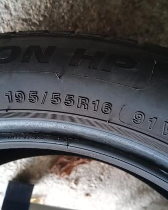 Due pneumatici 4 stagioni  195/55 R16 91V 