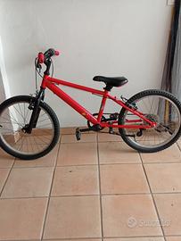 bicicletta b-twin 