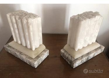 Ferma libri reggi libro in alabastro a colonna