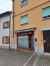 Staranzano negozio in centro