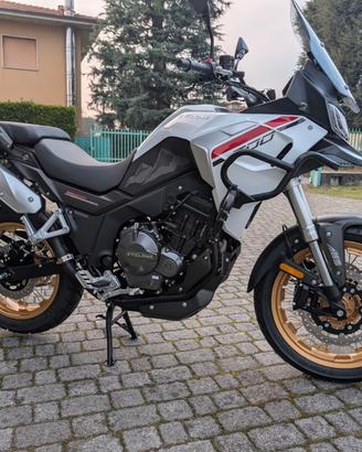 NUOVA Cyclone RX600 ABS/TCS - La Crossover Definit