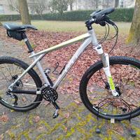 Mountain Bike GT Avalanche 2.0
