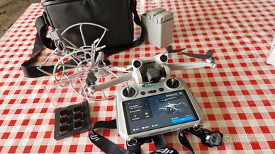drone dji mini 3 pro combo + care refresh 2 anni