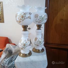 coppia di lumi in vetro opale e ottone 