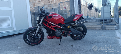 Ducati monster 696+ a2