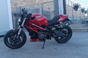 Ducati monster 696+ a2
