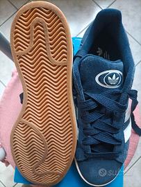 Adidas campus