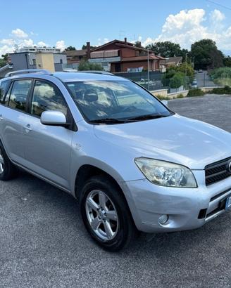 Toyota RAV 4 RAV4 2.2 D-4D 136 CV DPF Sol