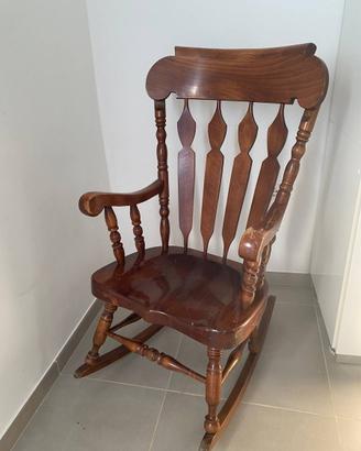 Sedia a dondolo vintage