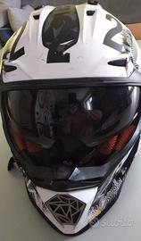 Casco da moto con solo visiera interna