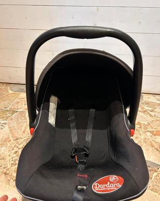 passeggino con seggiolino auto per neonati