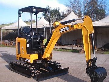 Miniescavatore usato JCB 18Z-1