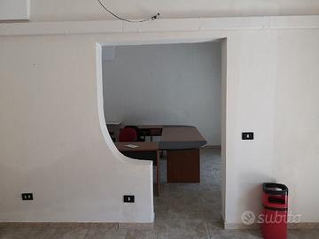 Locale commerciale a casarano 270