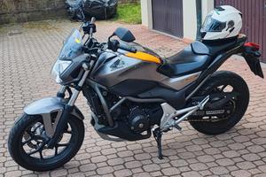 Honda Nc 700 s (cambio manuale)