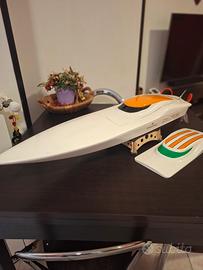 Barca radiocomandata mono carena