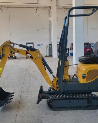Miniescavatore usato CATERPILLAR 300.9 – NEUSON