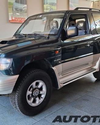 Mitsubishi Pajero METAL TOP 2.8 GLX Zeus