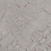 tovaglia interamente ricamata a mano 