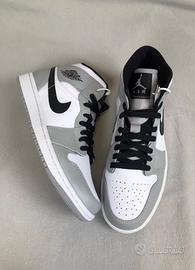Jordan 1 Mid Light Smoke Grey 44