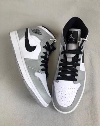 Jordan 1 Mid Light Smoke Grey 44