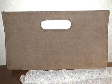 Borsa pochette in finta pelle scamosciata