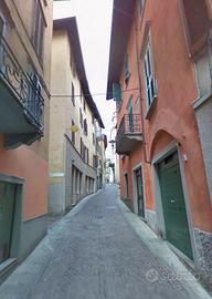 Bilocale con posto auto a Lovere
