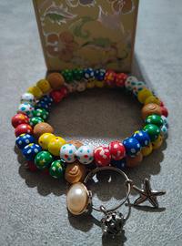 Bracciale colorato portafortuna con 3 ciondoli