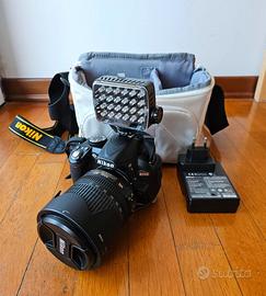 Kit Fotocamera Nikon D3100+Obiettivo+Flash+Borsa
