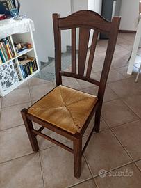 sedia in legno con seduta in paglia