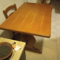 Tavolo in legno da sala pranzo 