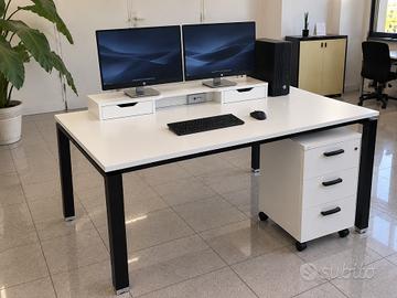Scrivania ufficio Bralco di design con cassettiera