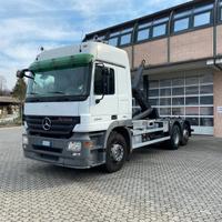 Mercedes actros 2544 scarrabile con gancio
