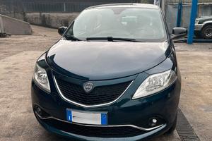 Lancia Ypsilon Gold restyling MY16