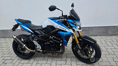 Suzuki GSR 750 2014