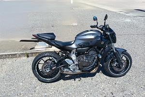 Yamaha MT-07 2015 usata