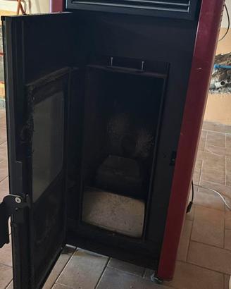 Termostufa a Pellet Idro Kalon Rosso Bordeaux