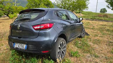 tappezzeria clio, gpl, sinistrata