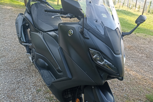 T max 560 2023 garanzia 5 anni e bauletto