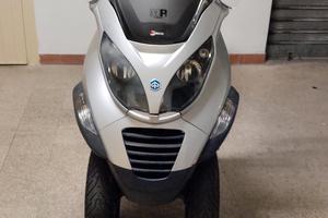 Piaggio 250 Mp3 ...2008