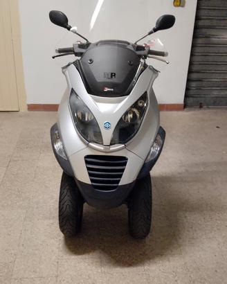 Piaggio 250 Mp3 ...2008