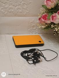 Nintendo DSi XL giallo